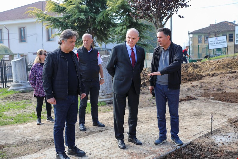 Başkan Dr. Faruk Özlü, Hafta Sonu Mesaisinde Konuralp ve Modern Sanayi’de Çalışmaları İnceledi