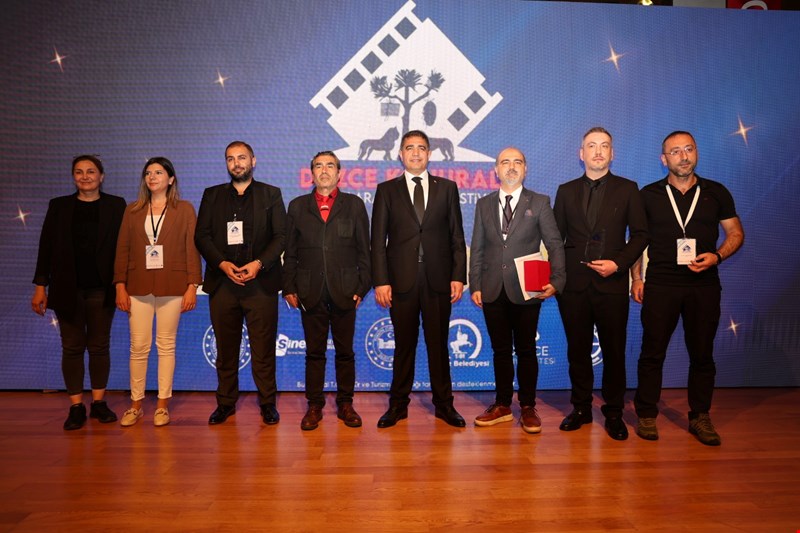 Düzce Konuralp Uluslararası Film Festivali Görkemli Törenle Sona Erdi: Ödüller Sahiplerini Buldu