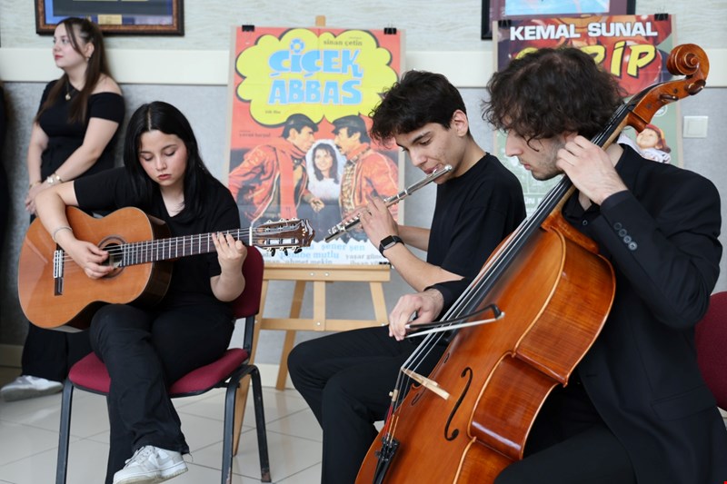 Düzce Konuralp Uluslararası Film Festivali Görkemli Törenle Sona Erdi: Ödüller Sahiplerini Buldu