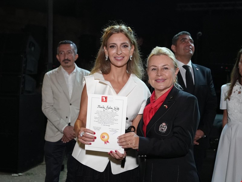 Tarih ve Ezgilerle Zafer Kutlaması