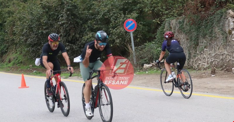 Efteni Gölü’nde Spor ve Doğanın Buluştuğu Heyecan Dolu Duatlon