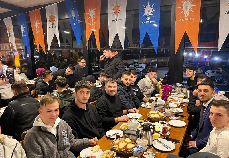 KAYNAŞLI'DA BÜYÜK ÇOŞKU
