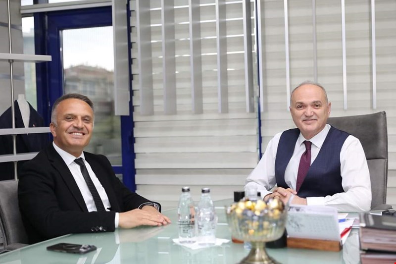 GENEL SEKRETER ŞEN İSTİFA ETTİ