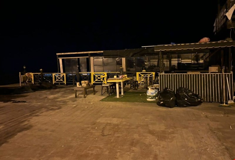 RUHSATA AYKIRI YAPILARIN YIKIMINA BAŞLANDI