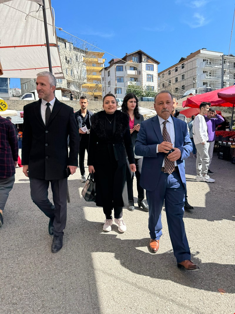 DEVA PARTİSİ AKÇAKOCA'DA SEÇİM ÇALIŞMALARINI SÜRDÜRÜYOR