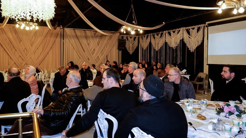 AK PARTİ’DE HERKES SAHAYA İNDİ