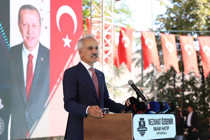 ÖZDEMİR'DEN AKÇAKOCA EĞİTİMİNE DEV KATKI