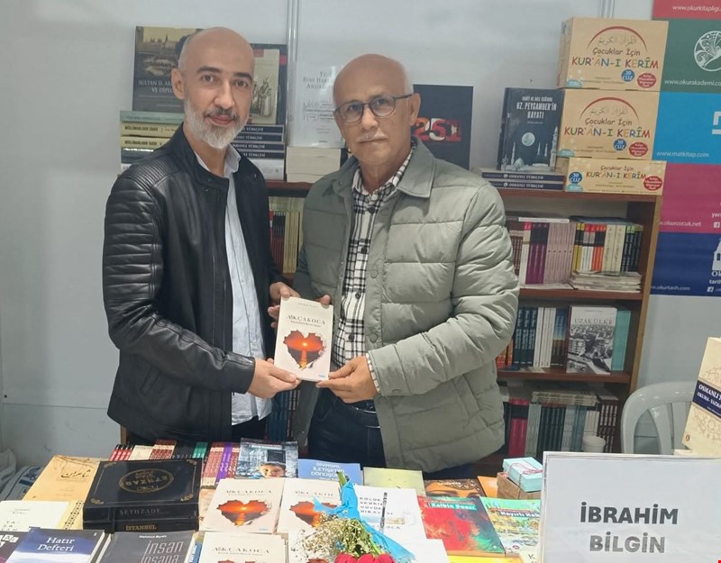 Akçakocalı Yazar İbrahim Bilgin Üsküdar Kitap Fuarı’nda Okuyucularıyla Buluştu