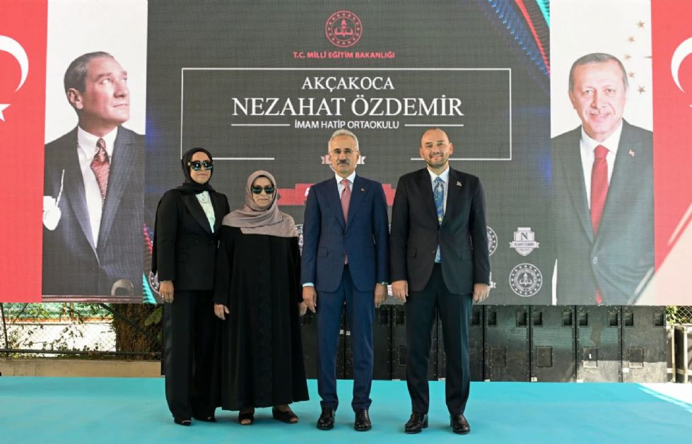 ÖZDEMİR'DEN AKÇAKOCA EĞİTİMİNE DEV KATKI