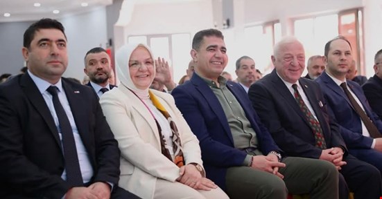 ÜYELER "HALİL AYDIN İLE YOLA DEVAM" DEDİ.!