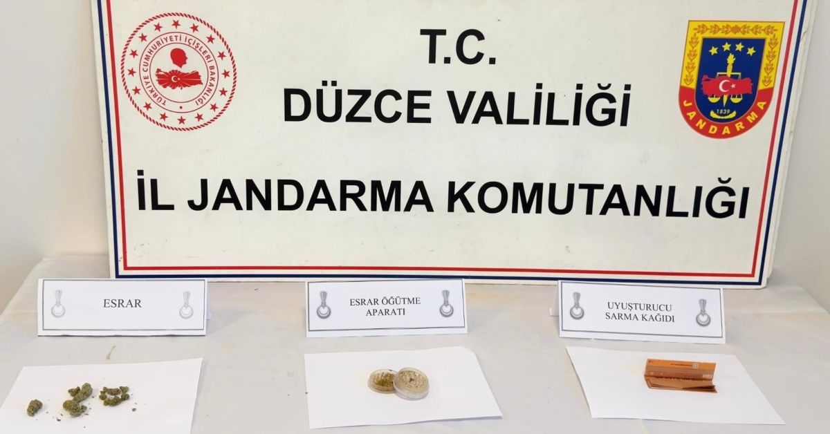 8 KİŞİ UYUŞTURUCU MADDEYLE YAKALANDI