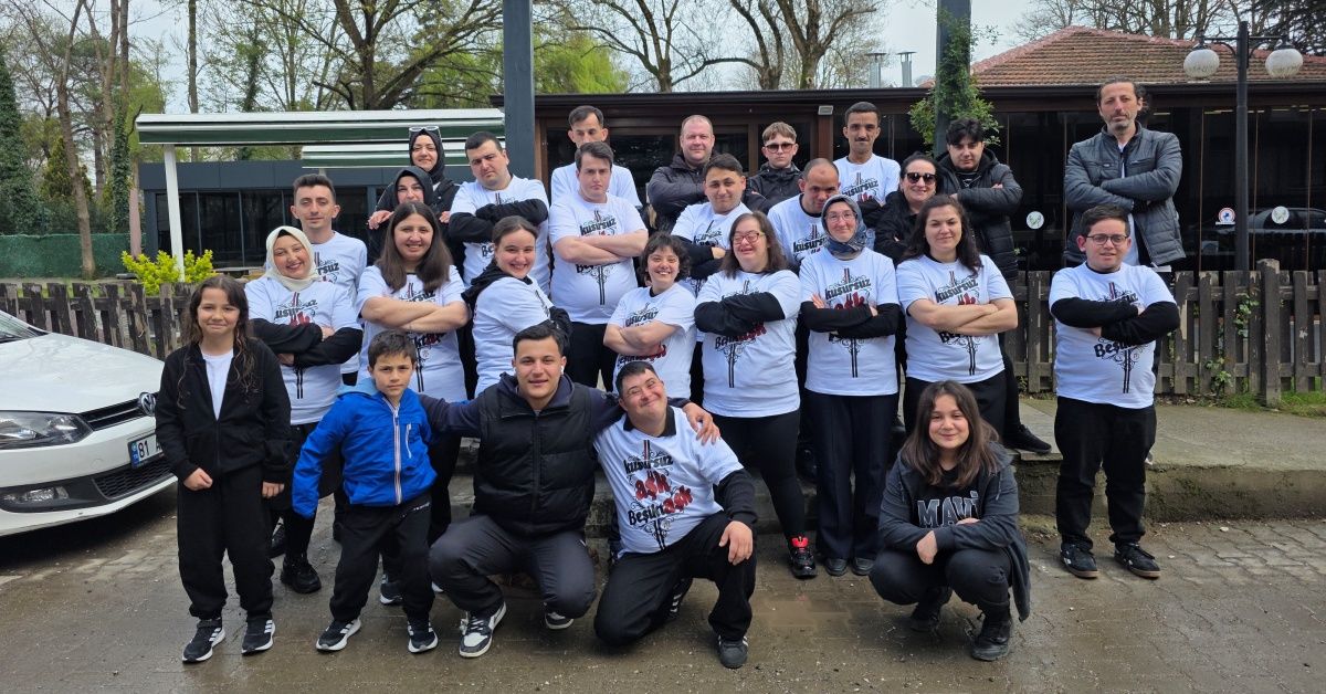 BEŞİKTAŞ, KAFE ÇALIŞANI ÖZEL BİREYLERİ AĞIRLADI