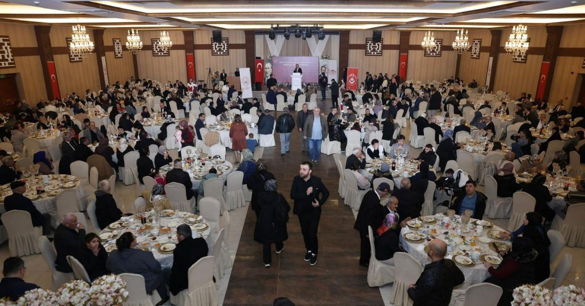 GAZİLER VE ŞEHİT YAKINLARI İFTAR SOFRASINDA BULUŞTU