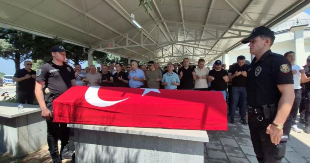 Genç polis memuru evinde hayatını kaybetti