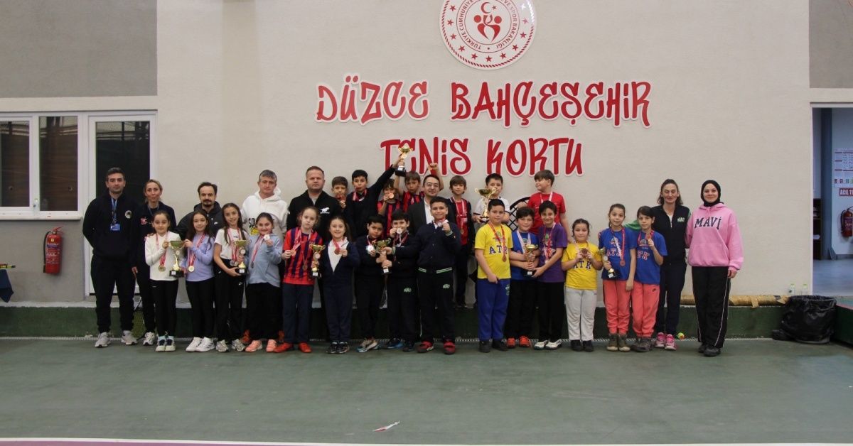 KORT TENİSİ MÜSABAKALARI SONA ERDİ