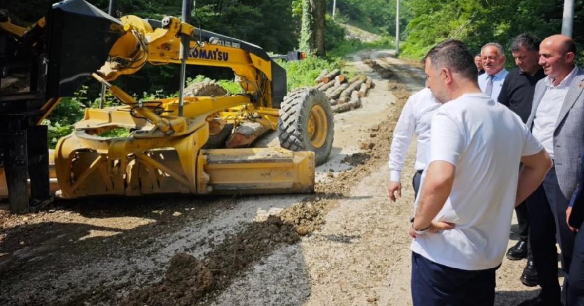 Kurukavak köyü yolu asfalta kavuşuyor