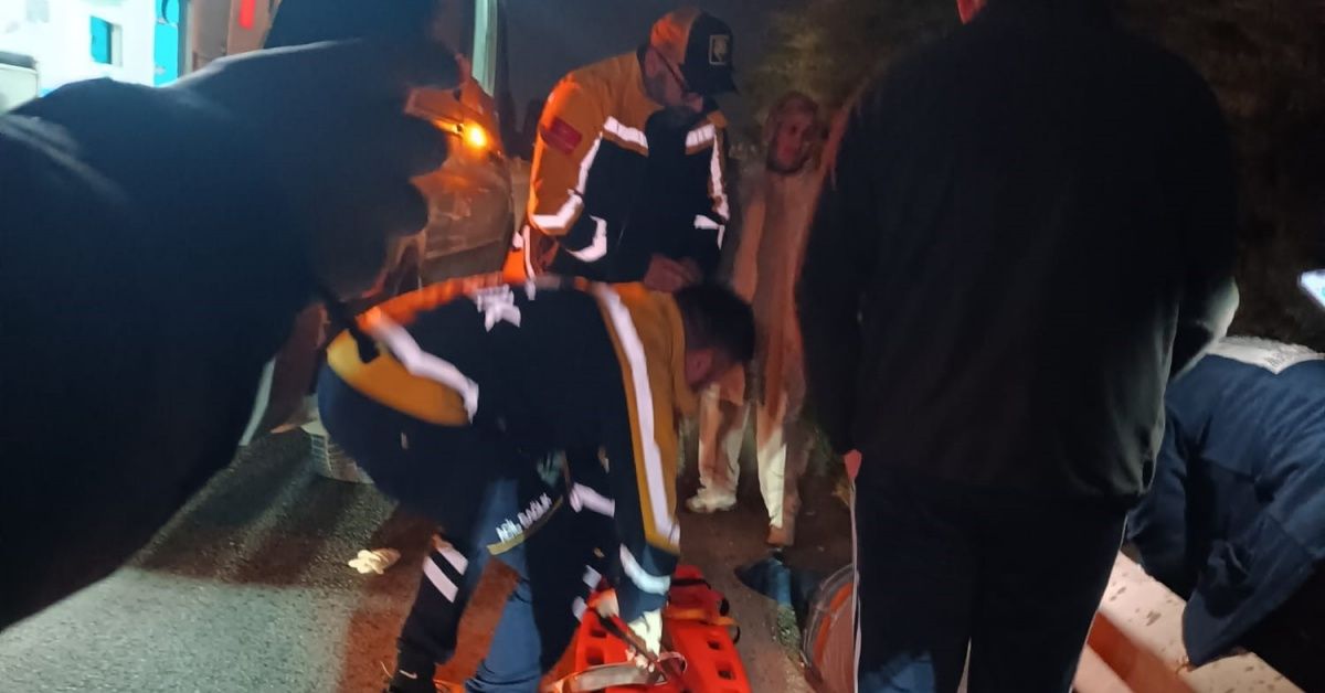 OTOMOBİLİN ÇARPTIĞI YAYA AĞIR YARALANDI