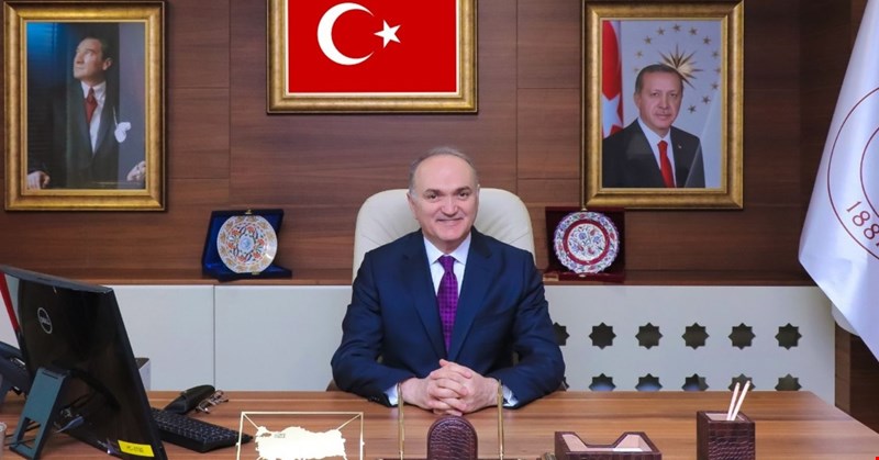 Özlü'den gençlere mesaj!