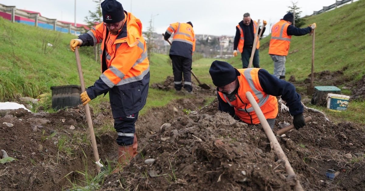 PARKLARDA ALTYAPI ÇALIŞMALARI SÜRÜYOR