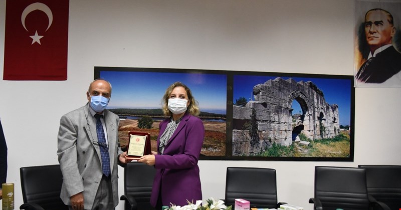 Rektör Çakar, Tıbbi ve Aromatik Bitki Yetiştiriciliği Konusundaki Desteklerimizi Anlattı!