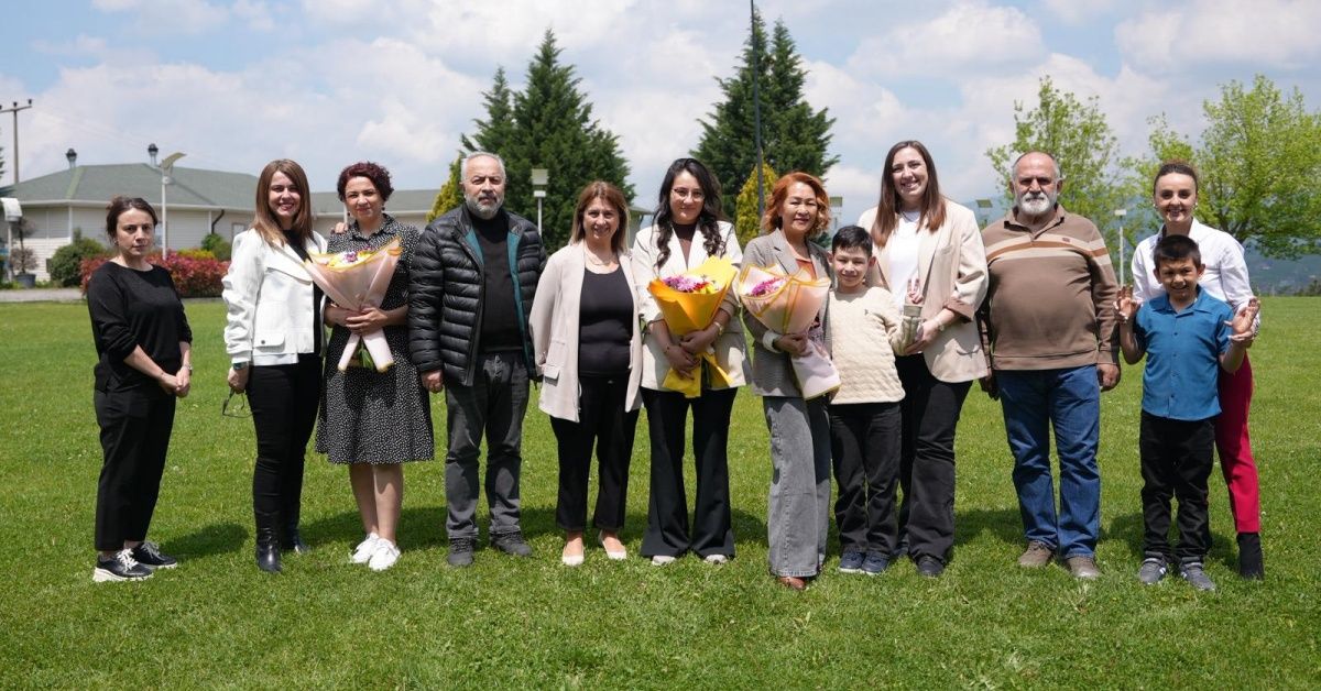 SOSYAL YARDIM İŞLERİNDEN ANNELERE JEST