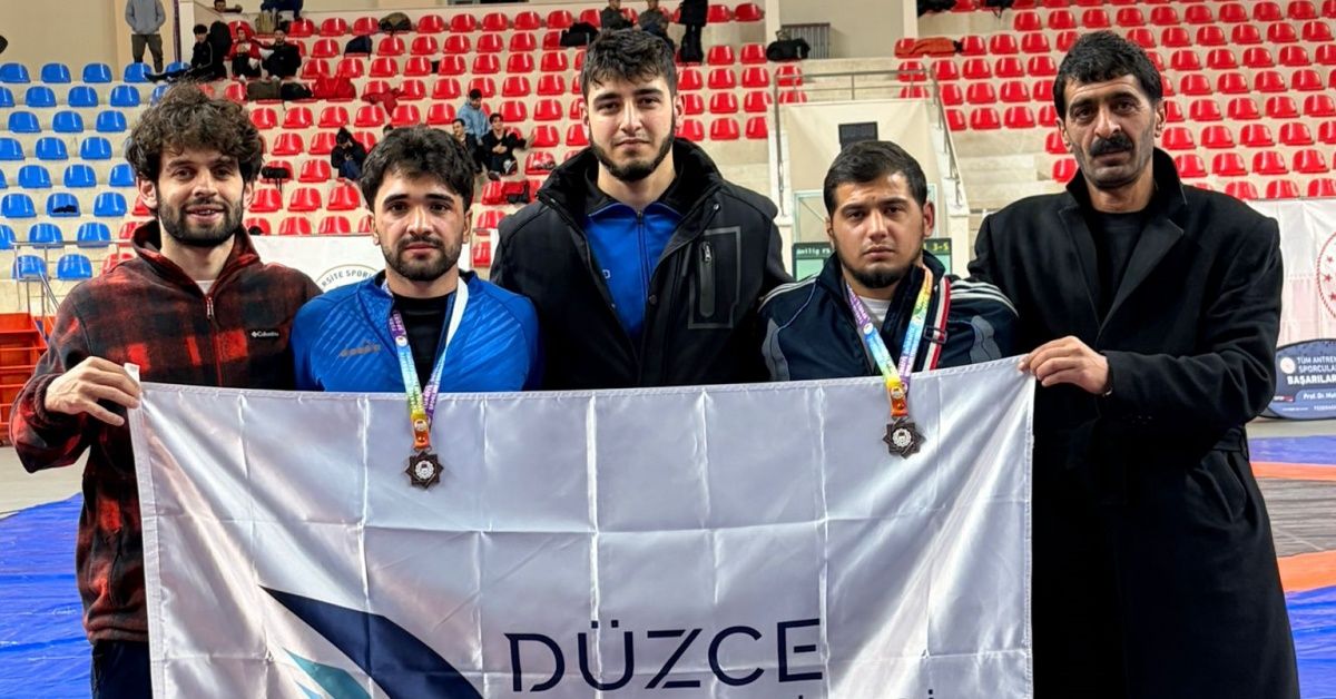 TÜRKİYE GÜREŞ ŞAMPİYONASI’NDA BÜYÜK BAŞARI