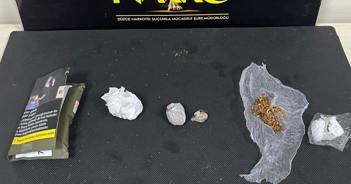 UYUŞTURUCU SATICISI 2 KİŞİ TUTUKLANDI