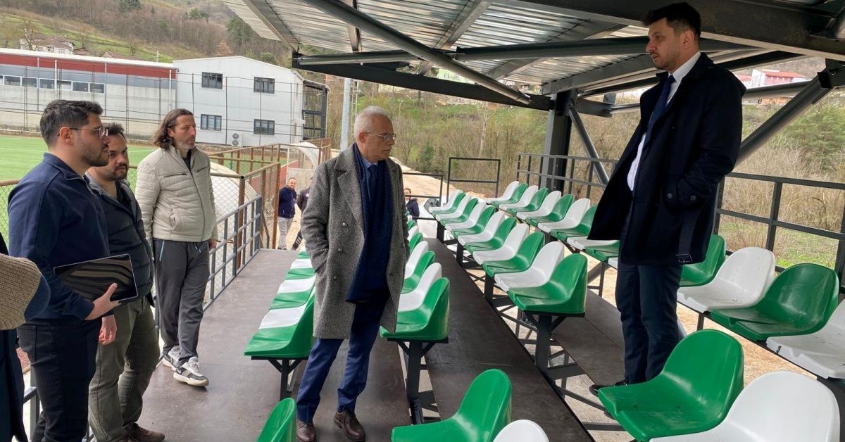 YIĞILCA İLÇE STADINDA TRİBÜN ÇALIŞMASI DEVAM EDİYOR