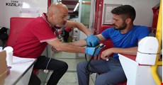 İTFAİYE PERSONELLERİ KAN VERDİ