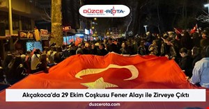Akçakoca'da 29 Ekim Coşkusu Fener Alayı ile Zirveye Çıktı