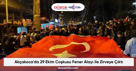 Akçakoca'da 29 Ekim Coşkusu Fener Alayı ile Zirveye Çıktı