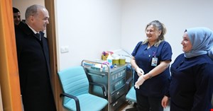 BAŞKAN ÖZLÜ MUNCURLU DEVLET HASTANESİ’Nİ ZİYARET ETTİ