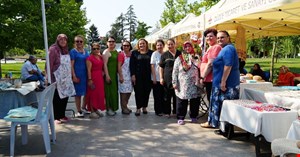 BU SOKAKTA SANAT VAR