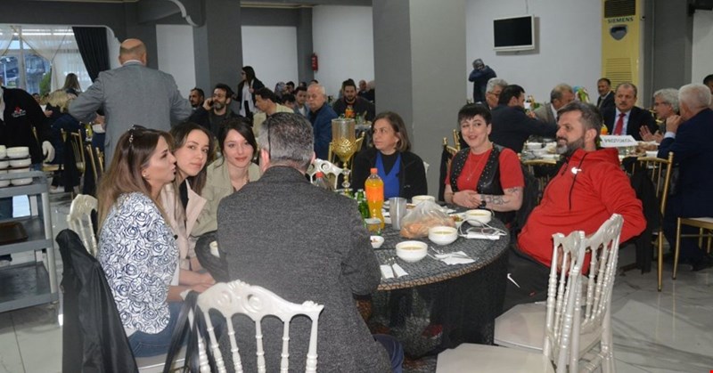 “ESNAFIMIZ PANDEMİNİN ETKİSİNİ ÜZERLERİNDEN ATAMADI”