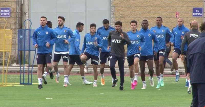 Fenerbahçe sıkı çalışıyor
