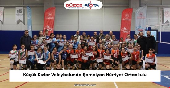 Küçük Kızlar Voleybolunda Şampiyon Hürriyet Ortaokulu