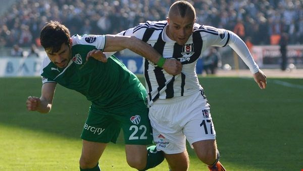 Kartal 10 kişiyle uçtu! Beşiktaş:1 - Bursaspor: 0
