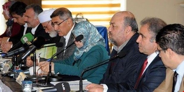 Demokratik İslam Kongresinde Medine Sözleşmesi tartışıldı...