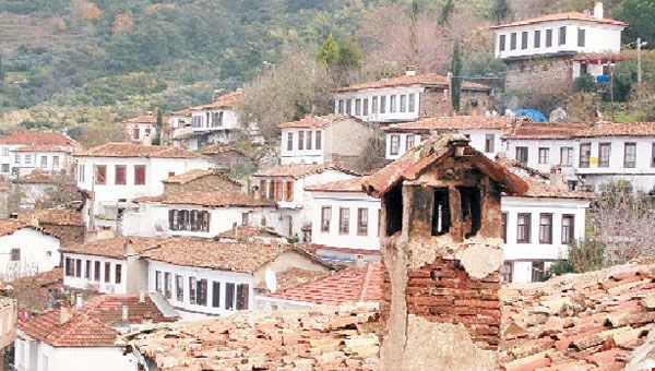 Ali Nesin: Şirince’nin kurtuluşu