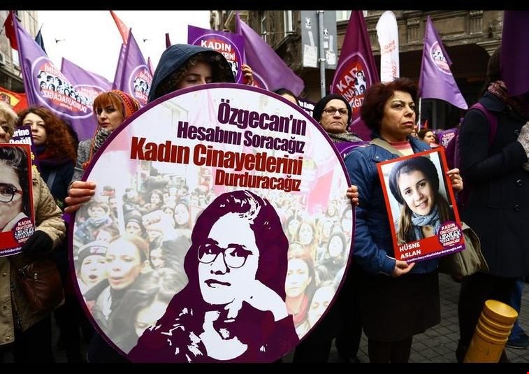 Kadınlar adalet için yürüdü