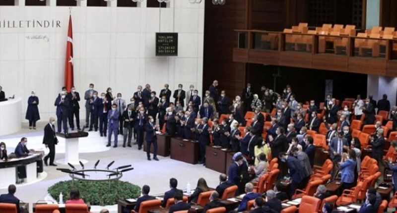 AKP ve MHP işbaşında: CHP’nin “insan kaçakçılığı araştırılsın” önergesi reddedildi