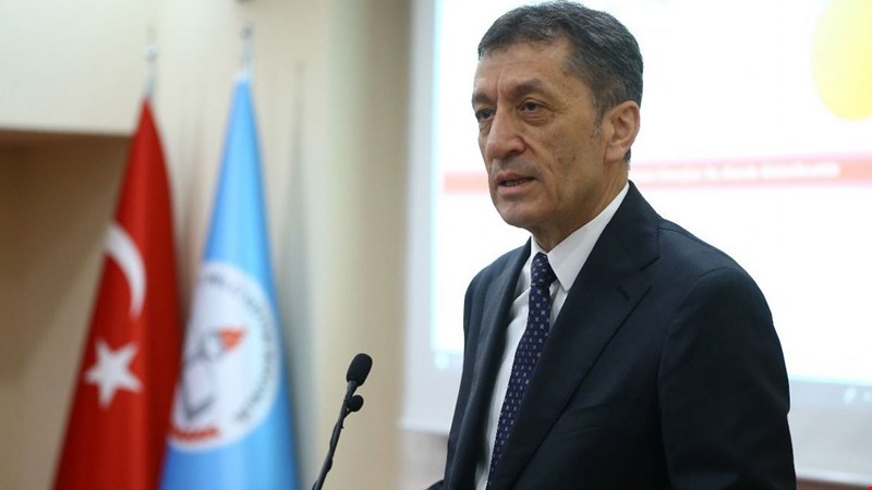 Bakan Selçuk açıkladı: YKS ve LGS ertelenecek mi?