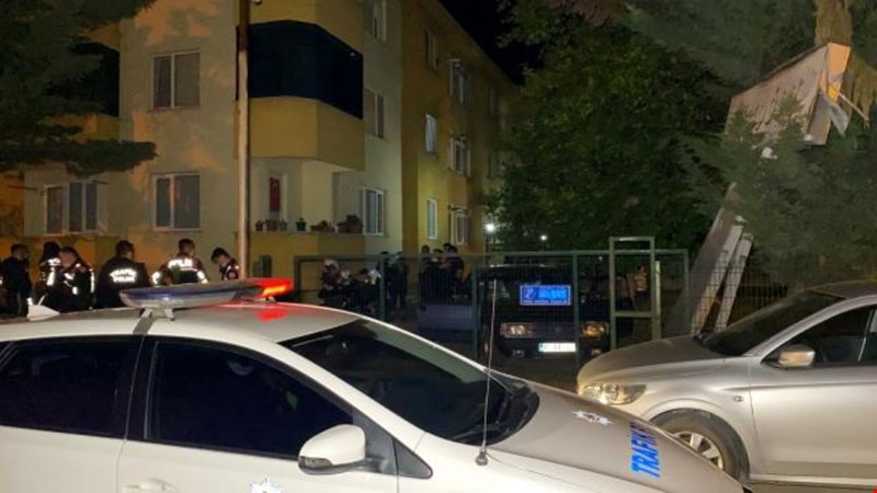 Dur ihtarına uymayıp, girdiği siteden çıkamadı