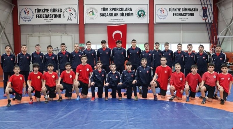 Düzce Belediyesi 1881 Güreş İhtisas Kulübü yeniden yapılanıyor