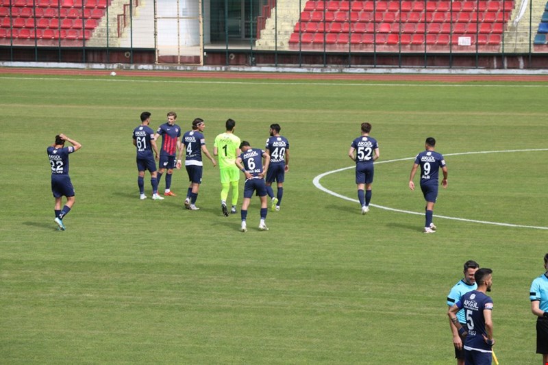 DÜZCESPOR PLAY-OFF DA ELENDİ