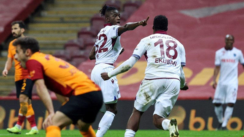 Galatasaray ile Trabzonspor 1-1 berabere kaldı