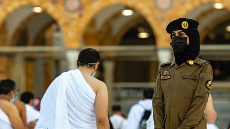 Kabe’de güvenliğini sağlamak için ilk kez kadın askerler görev aldı