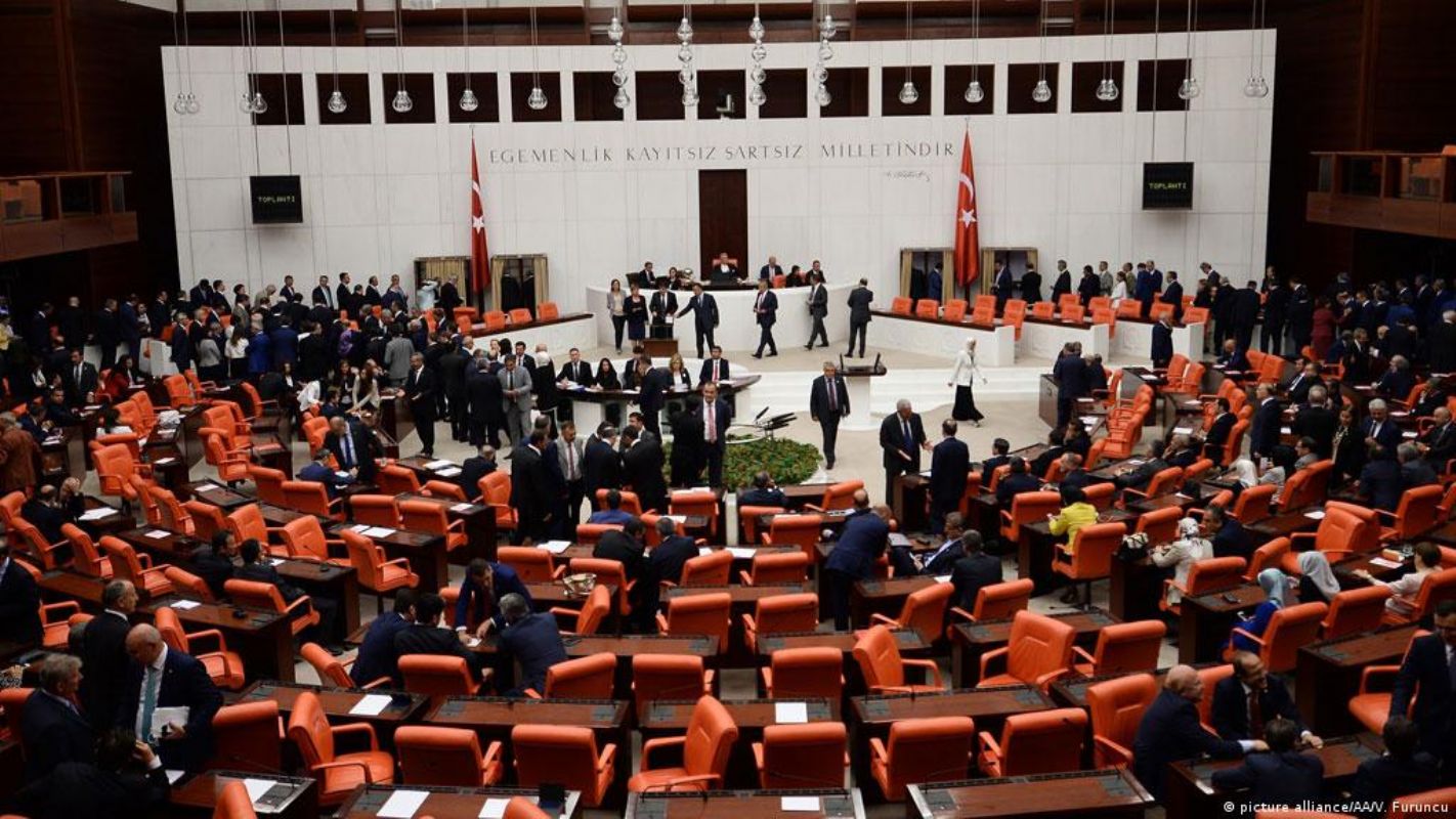 Rıza Türmen: AKP sonrası Türkiye: Parlamenter demokrasi yeterli mi?