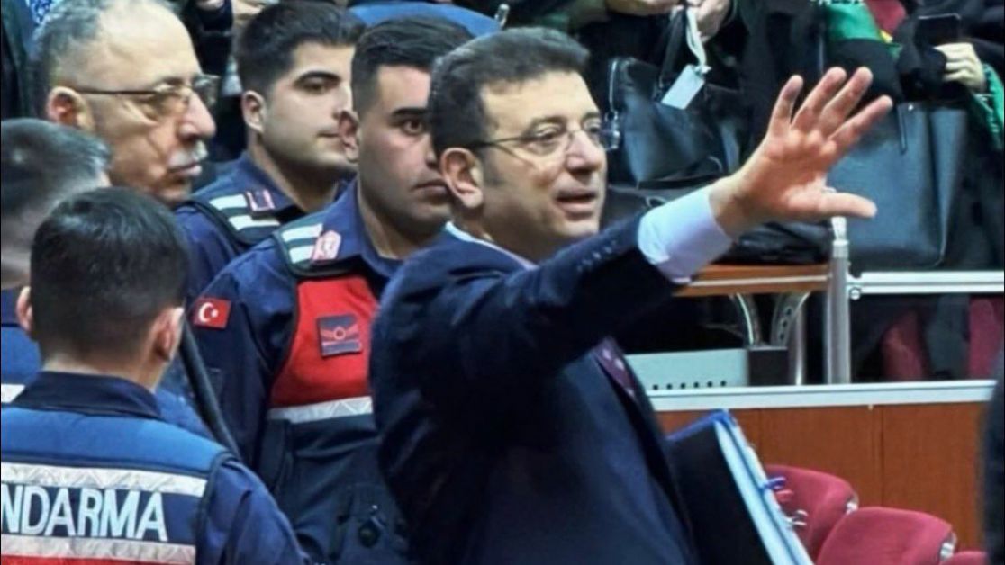 İBB davasında gerginlik sürüyor: 9'uncu duruşmada CHP'li vekillere sınırlama