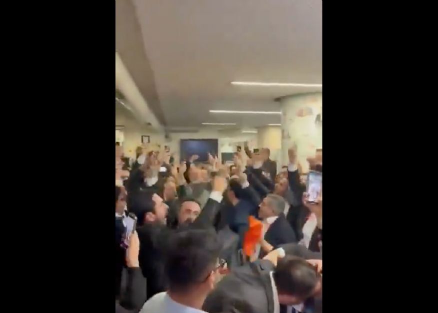 İMO İstanbul’da 42 yıl sonra yönetim değişti: Seçim sonucu ‘tekbirle’ kutlandı